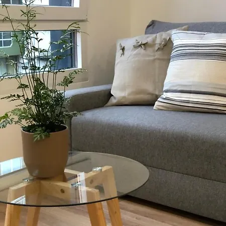 Candea Apartment