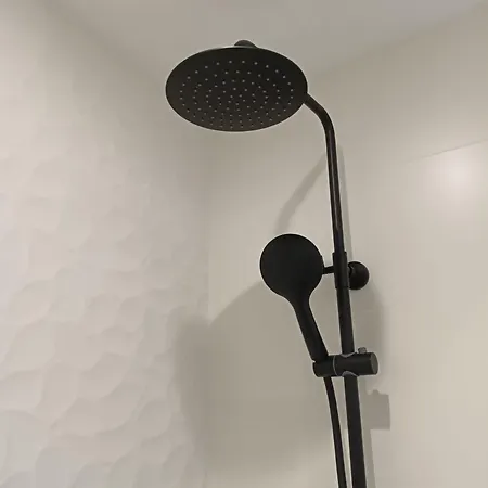 Candea Apartment *